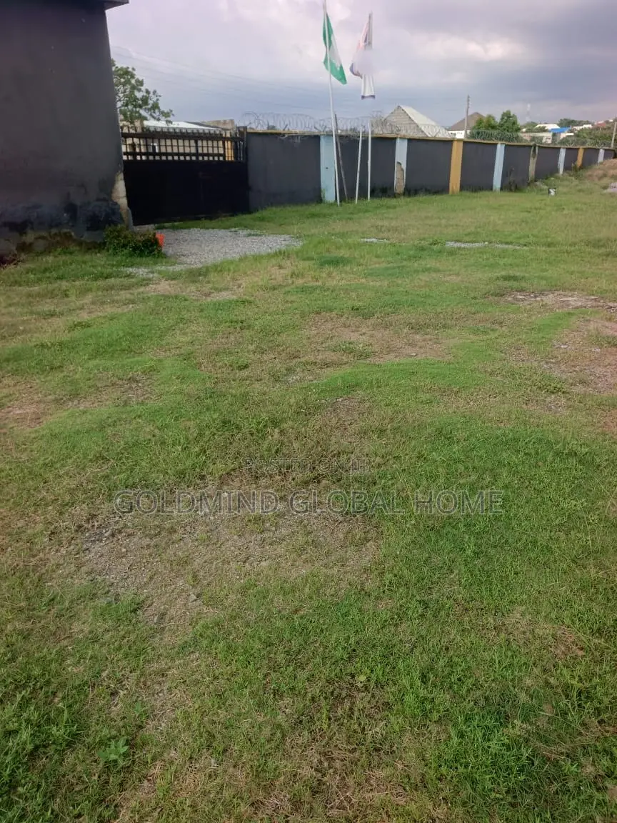 2000sqm. Residential Land for Sale in Lugbe District. Abuja - Nigeria in FHA