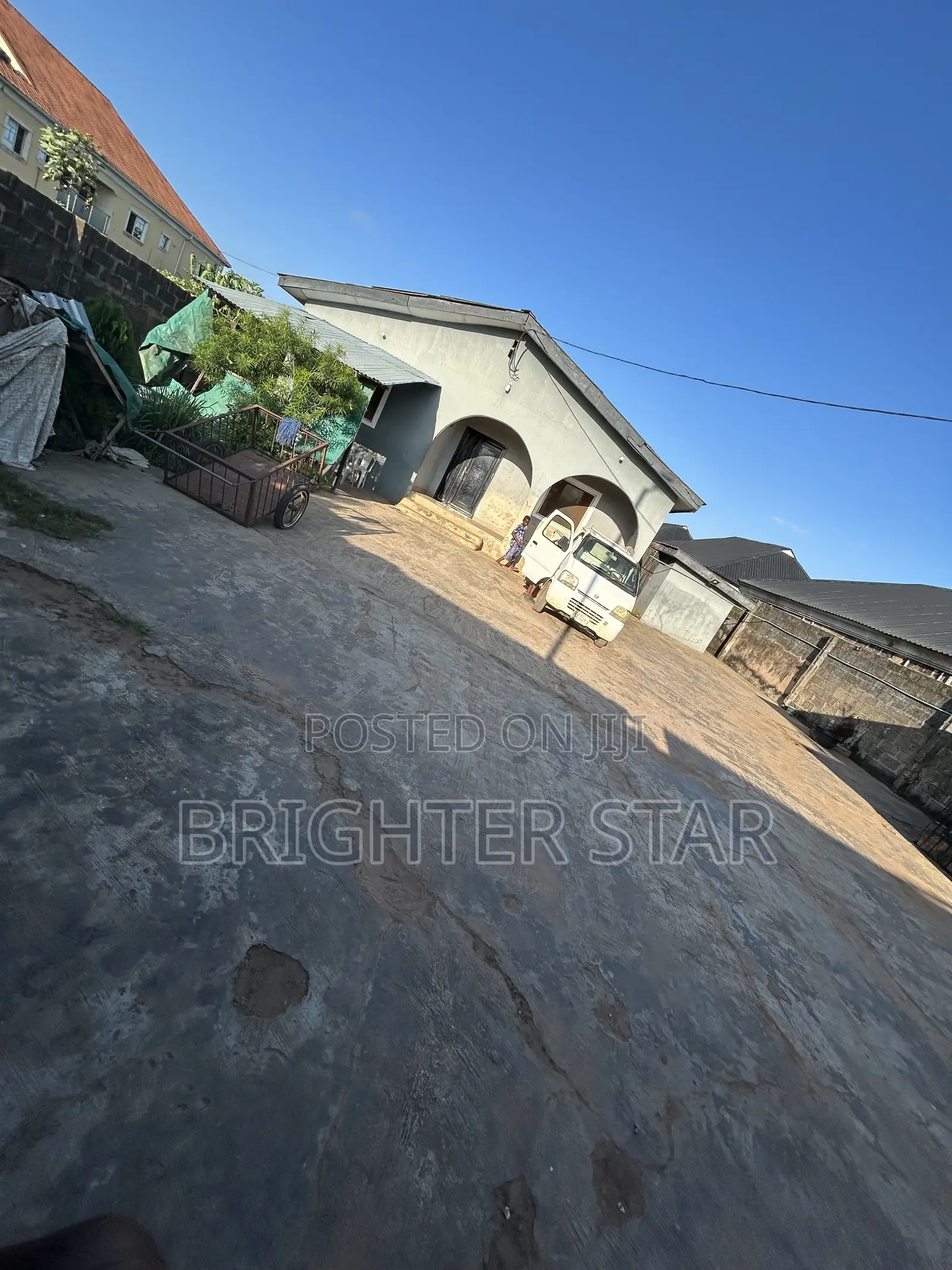 3bdrm Bungalow in Ayobo for sale in Ayobo