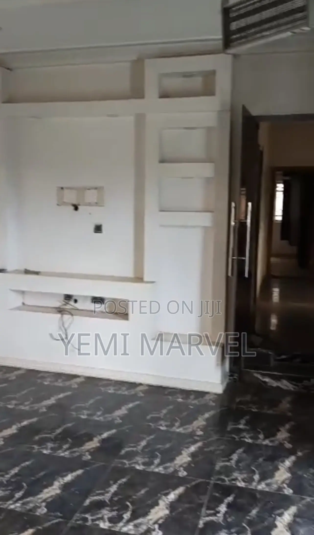 3bdrm Bungalow in Sopade Area, Off for sale in Odo Ona