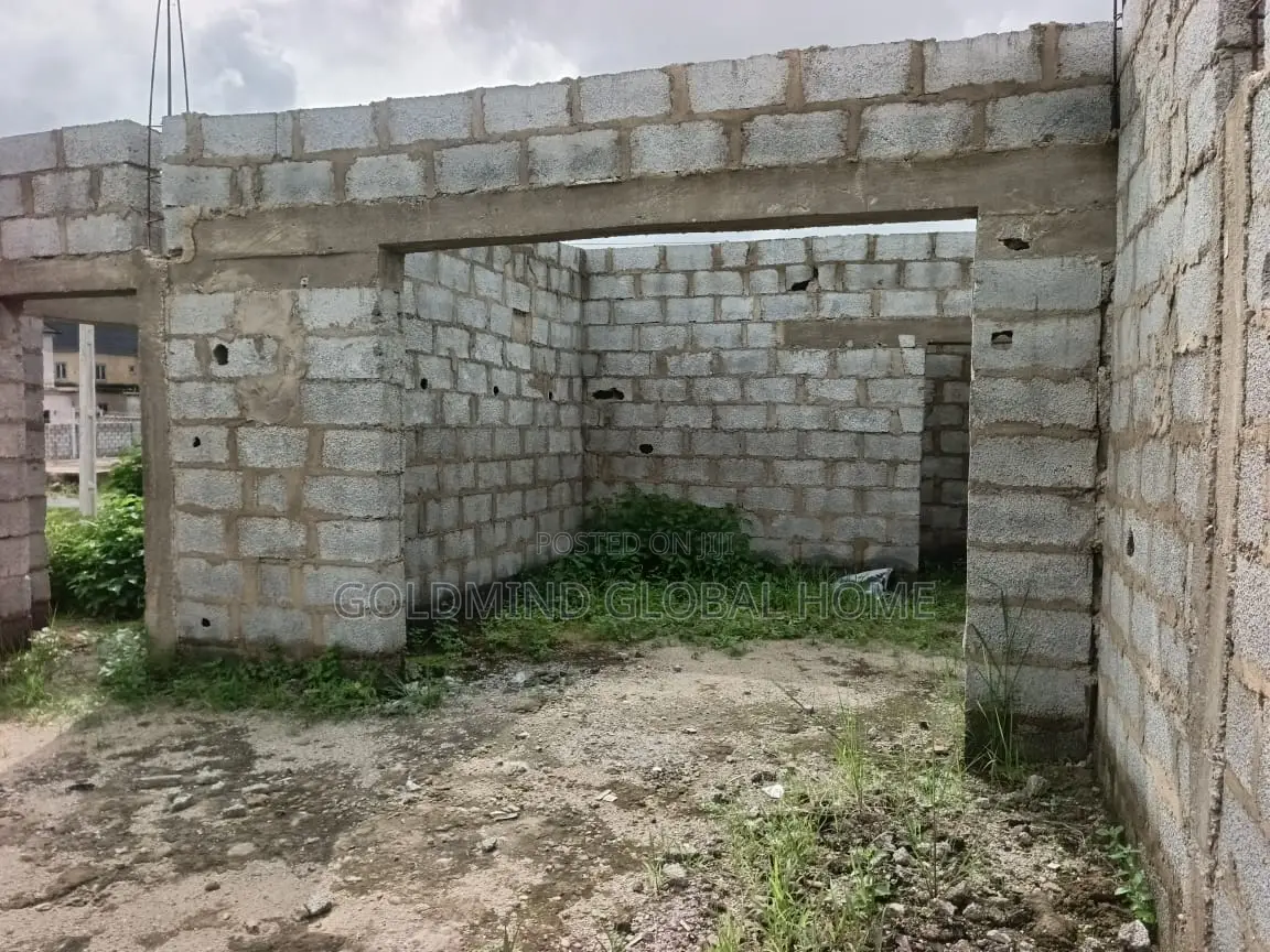 5bdrm Duplex in Dorita Estate, FHA for sale in FHA