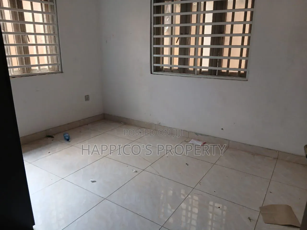 3bdrm Block of Flats in Alagomeji for rent in Alagomeji