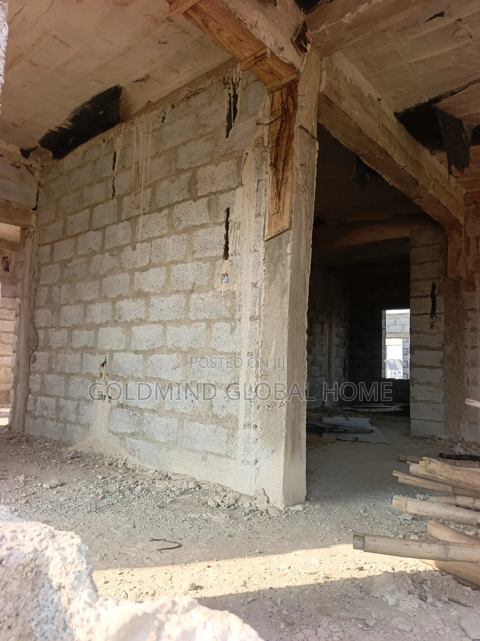 5bdrm Duplex in Dorita Estate, FHA for sale in FHA