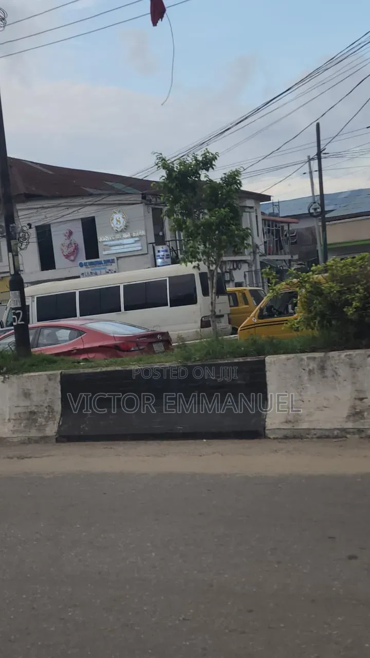 Demolishable Commercial Property on a Major Road in Sabo / Yaba