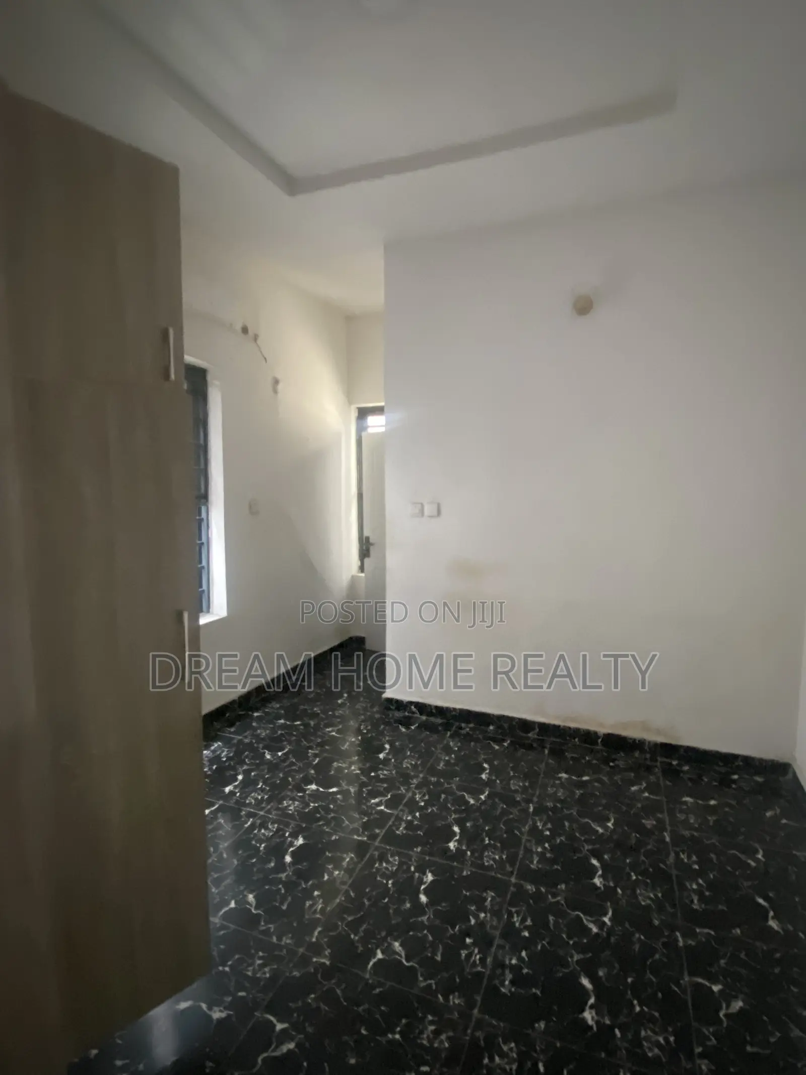 4bdrm Duplex in Ikota for sale in Ikota