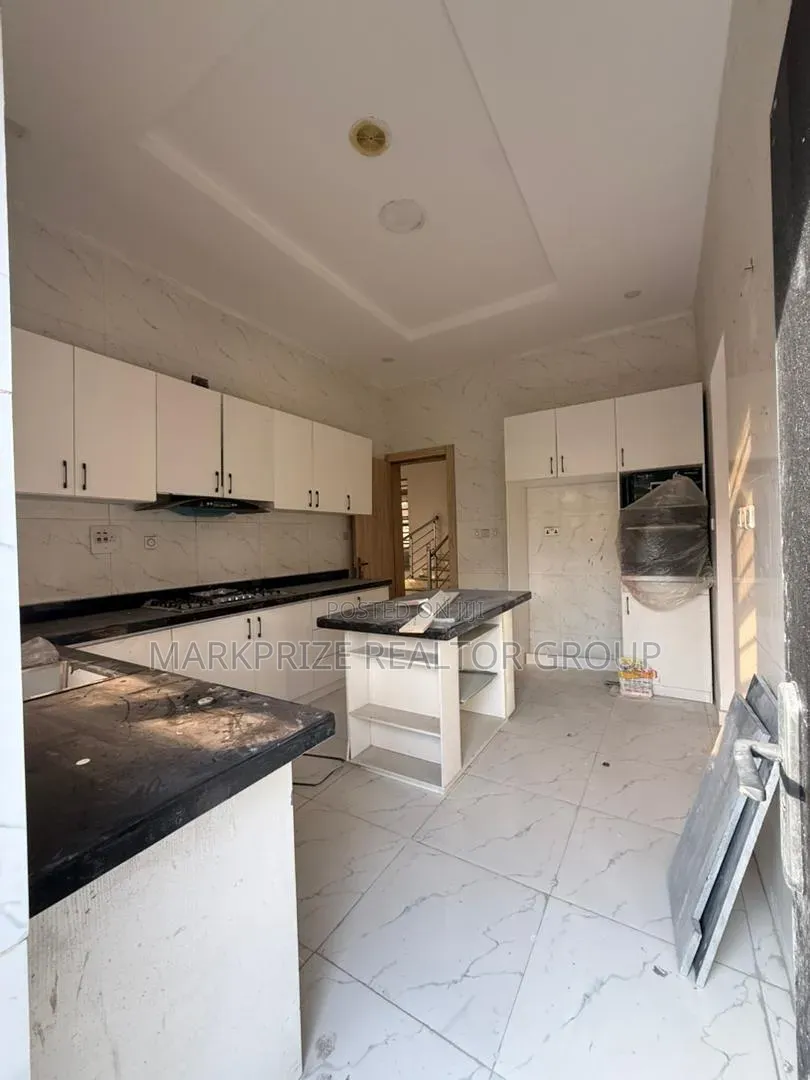4bdrm Duplex in Ikota Lekki Lagos for sale in Ikota
