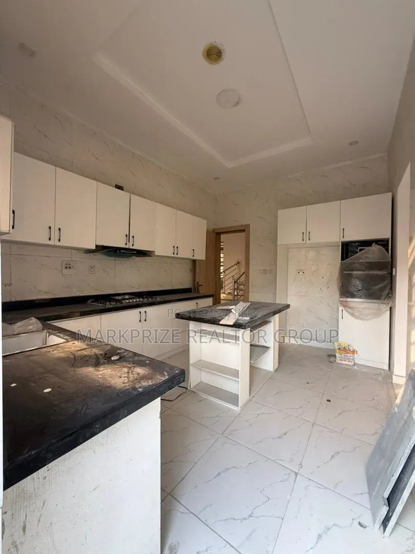 4bdrm Duplex in Ikota Lekki Lagos for sale in Ikota