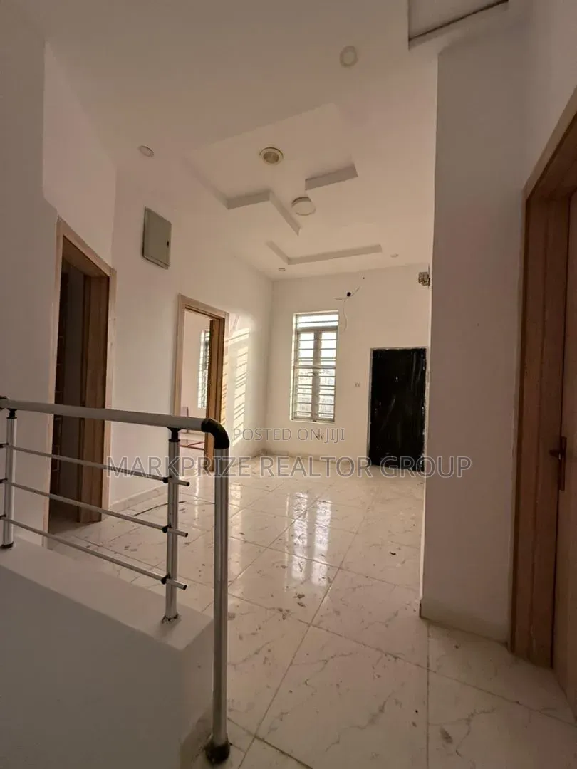 4bdrm Duplex in Ikota Lekki Lagos for sale in Ikota