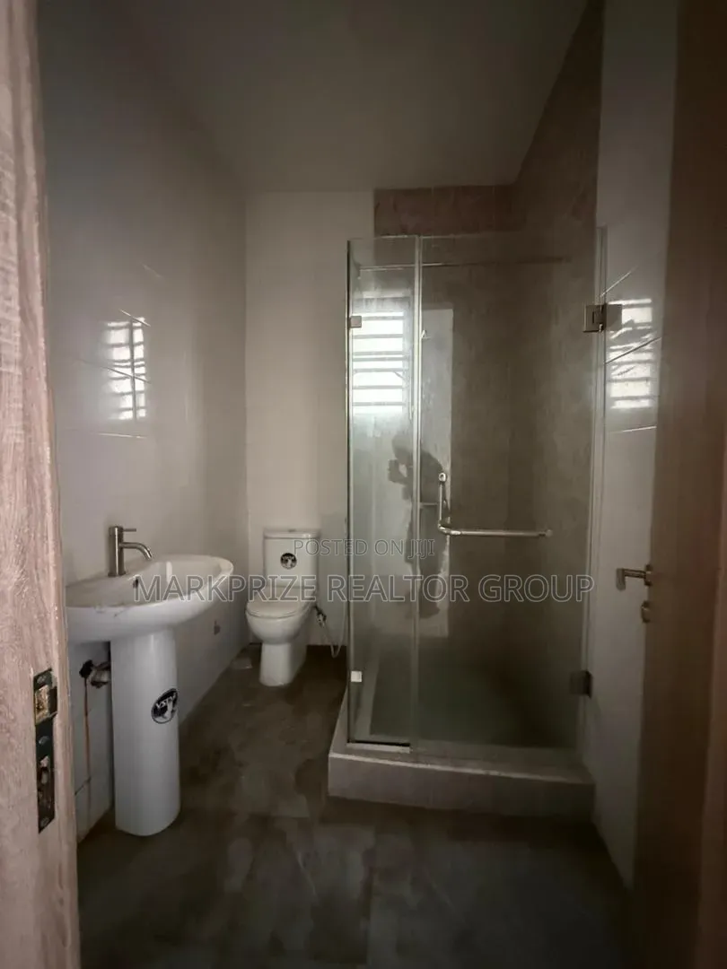4bdrm Duplex in Ikota Lekki Lagos for sale in Ikota