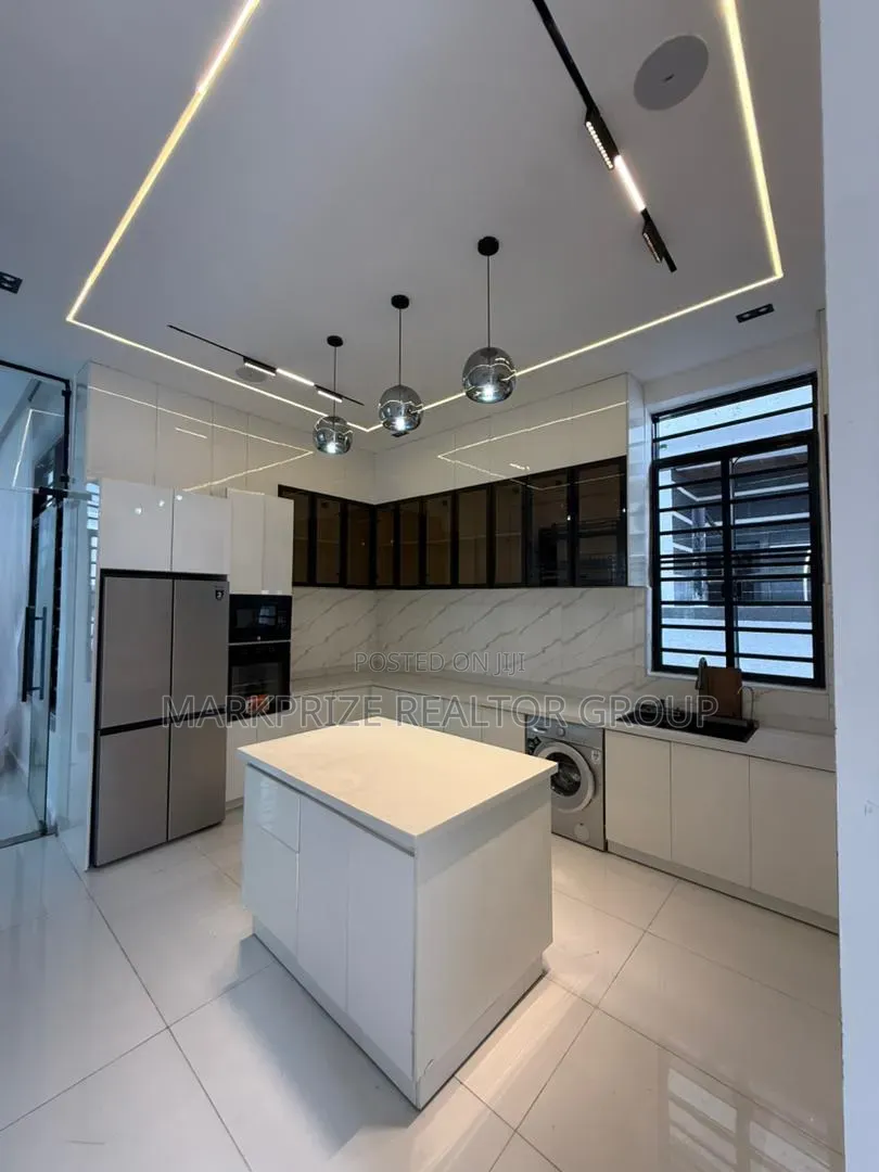 5bdrm Duplex in Ikota Lekki Lagos for sale in Ikota