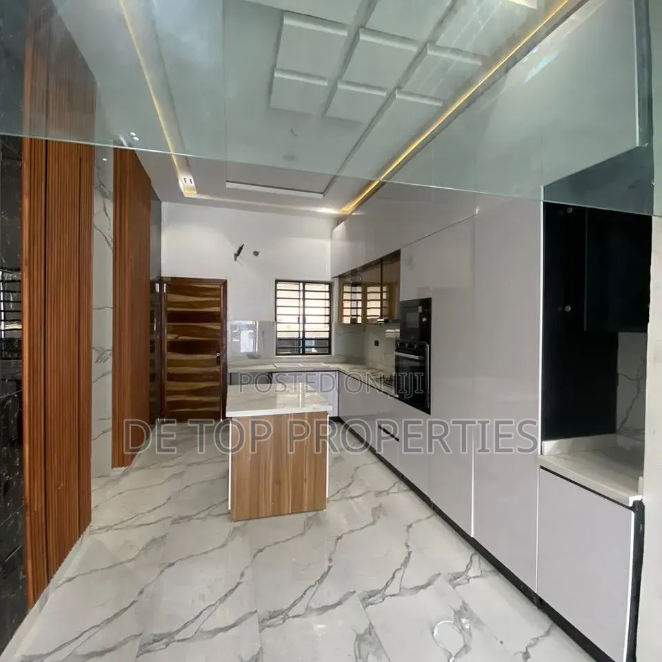 4bdrm Duplex in Toll Gate Ikota, Lekki Phase 1 for rent in Lekki Phase 1