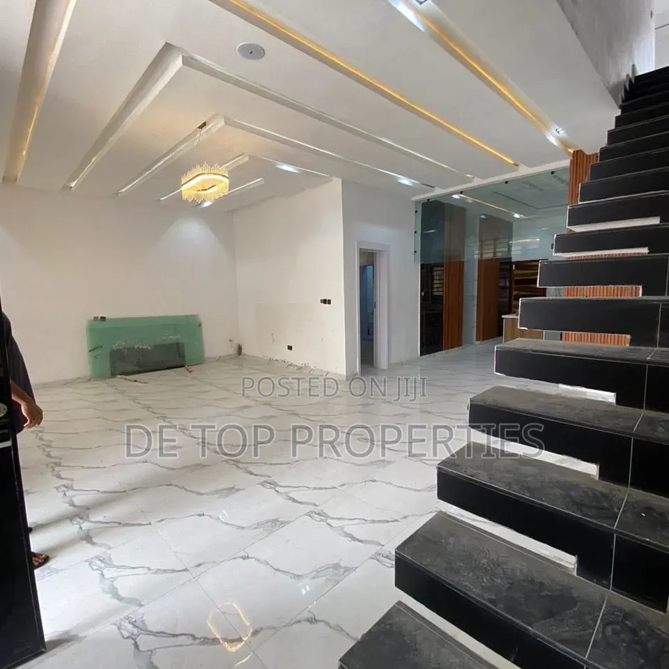 4bdrm Duplex in Toll Gate Ikota, Lekki Phase 1 for rent in Lekki Phase 1