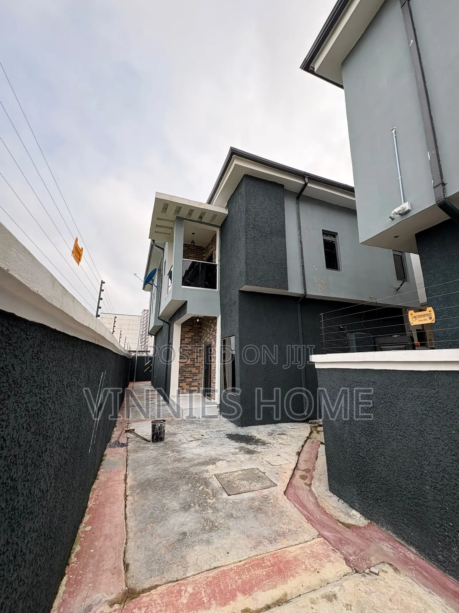 4bdrm Duplex in Lekki Phase 2 for rent in Lekki Phase 2