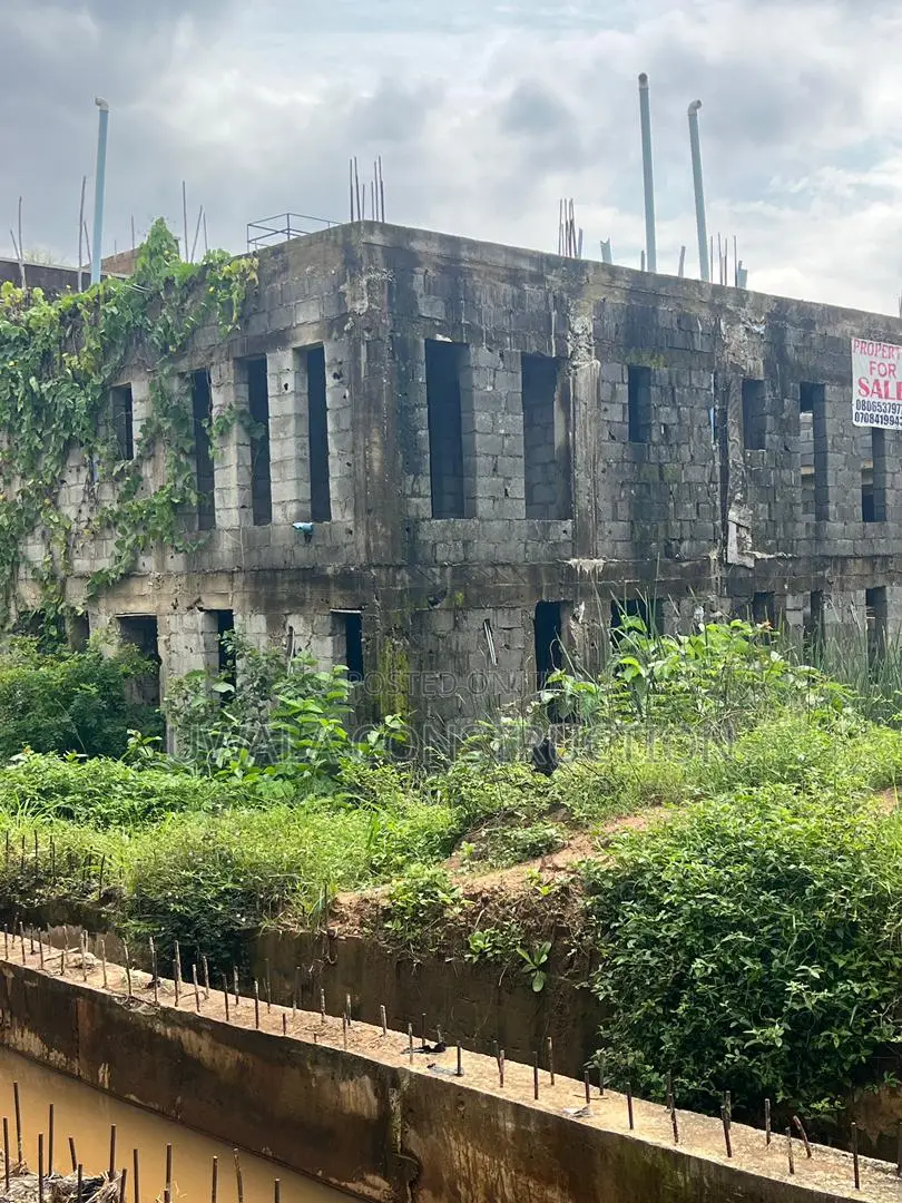 4bdrm Duplex in Katampe (Main) for Sale in Katampe (Main)