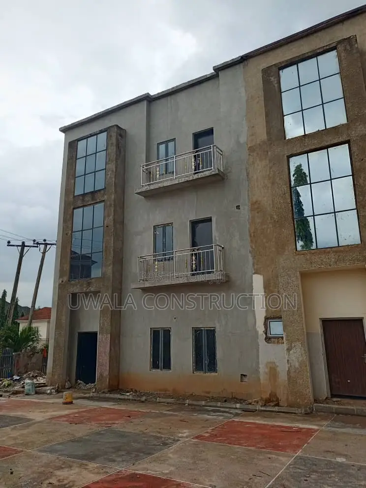 4bdrm Duplex in Kado for sale in Kado