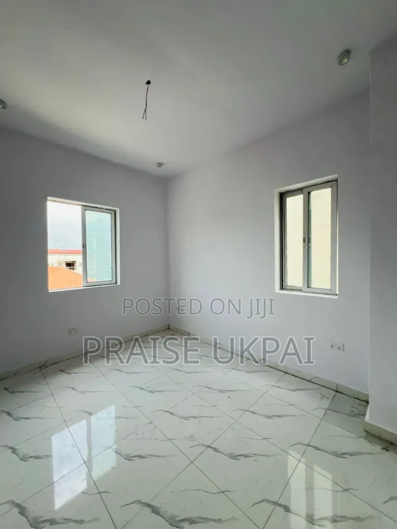 Furnished 2bdrm Apartment in Ikate for sale in Ikate