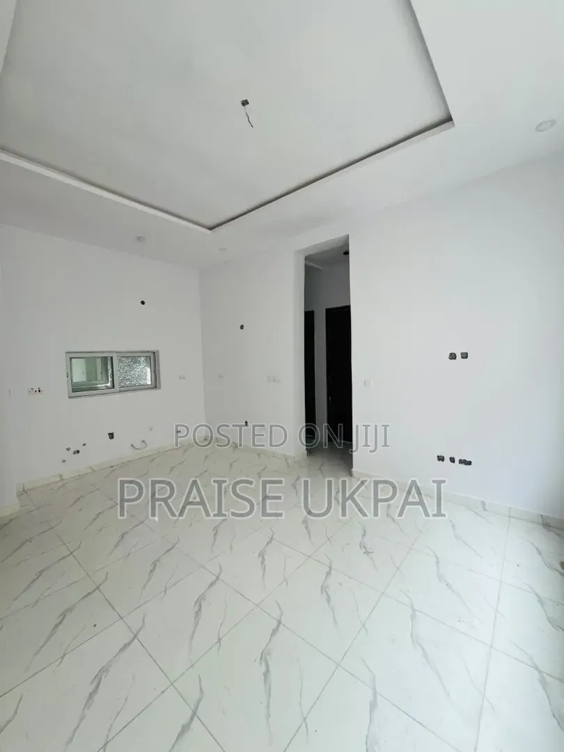 Furnished 2bdrm Apartment in Ikate for sale in Ikate
