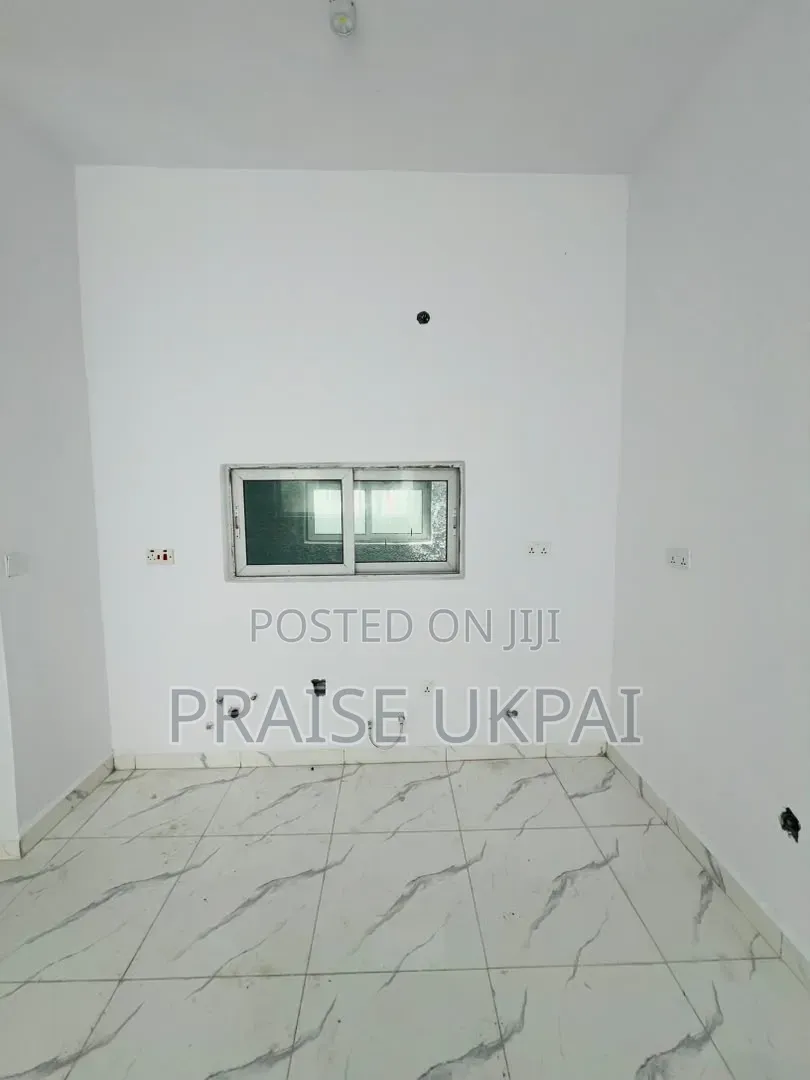 Furnished 2bdrm Apartment in Ikate for sale in Ikate