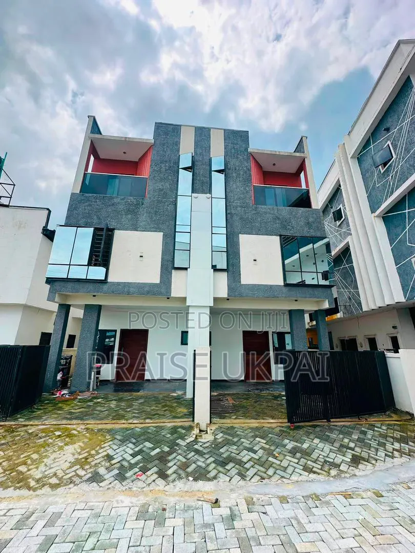Furnished 3bdrm Duplex in Ajah, Off Lekki-Epe Expressway for sale in Off Lekki-Epe Expressway