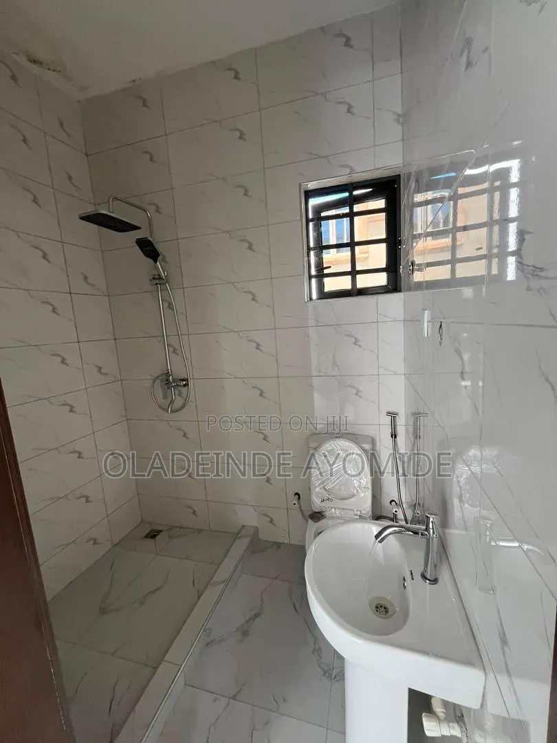 2bdrm Apartment in Ikate for rent in Ikate