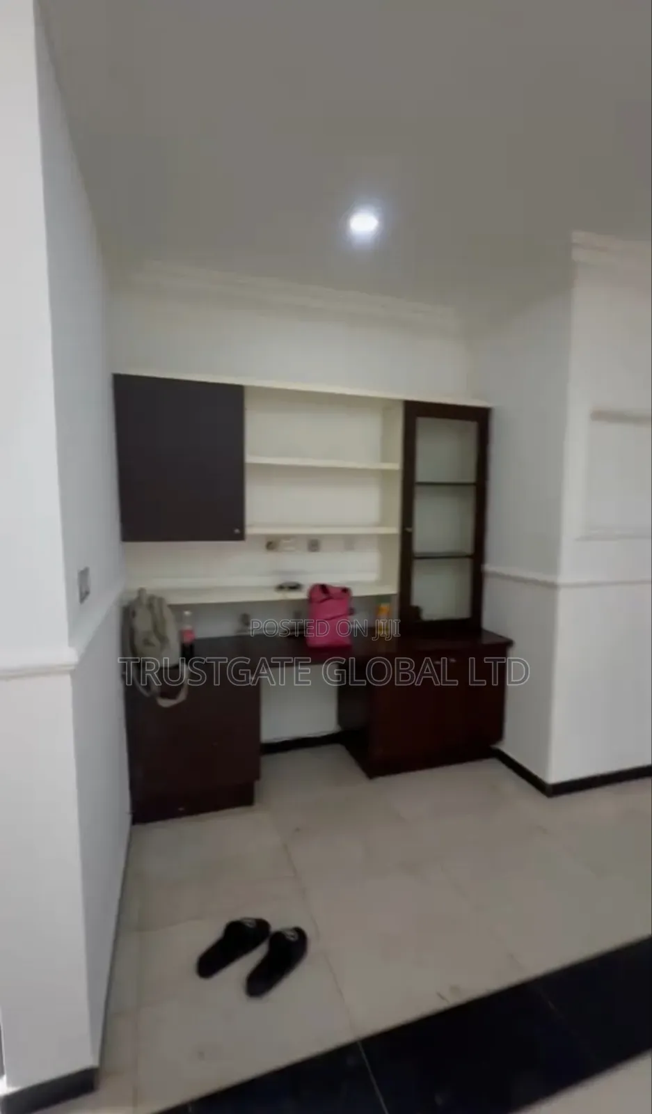 3bdrm Townhouse / Terrace in Wuye for rent in Wuye
