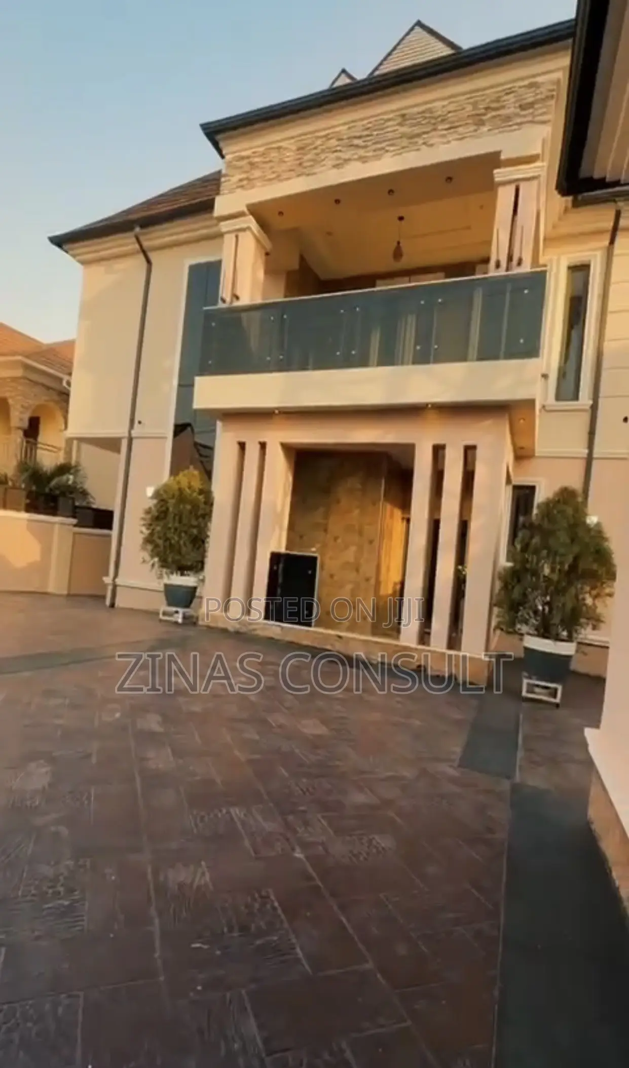 5bdrm Duplex in Apo Resettlement for sale in Apo Resettlement