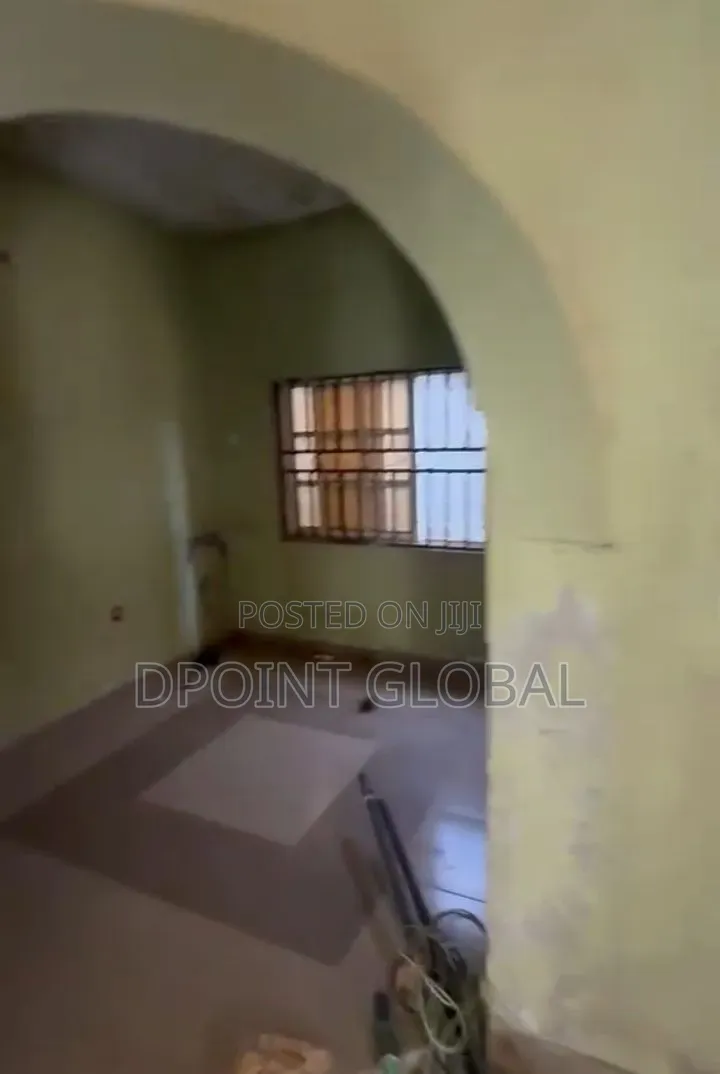 2bdrm House in In Estate, Iyana Ipaja for sale in Iyana Ipaja