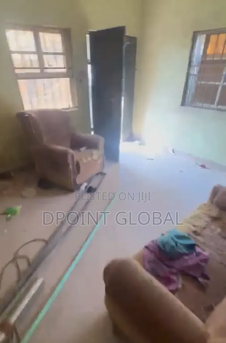 2bdrm House in In Estate, Iyana Ipaja for sale in Iyana Ipaja