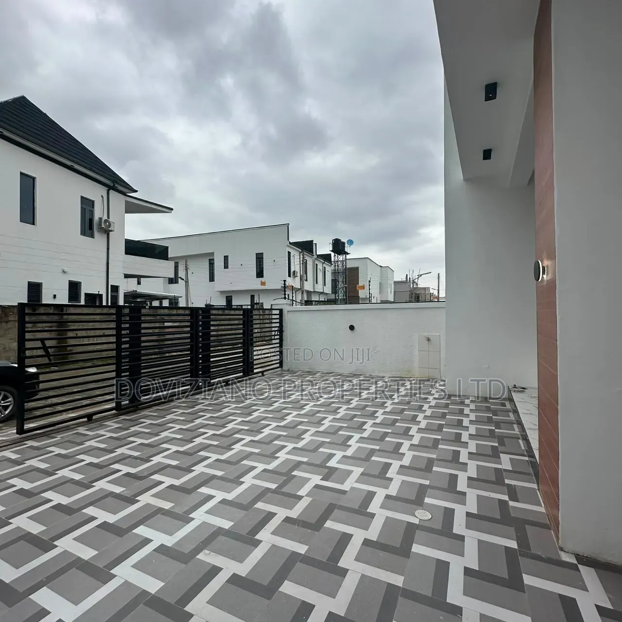4bdrm Duplex in Abraham Adesanya Estate for sale in Abraham Adesanya Estate