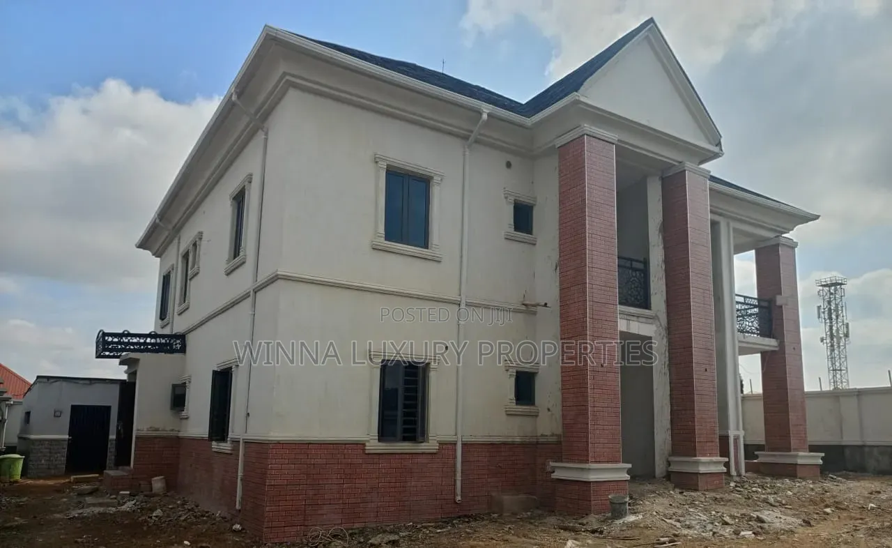 3bdrm Apartment in Von Axis, Lugbe District for rent in Lugbe District