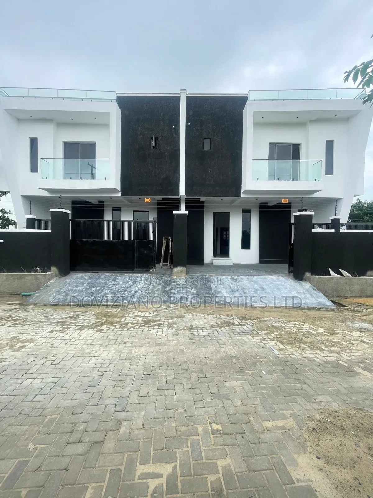 4bdrm Duplex in Abraham Adesanya Estate for sale in Abraham Adesanya Estate