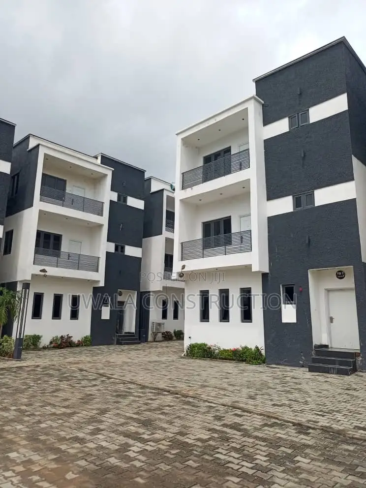 4bdrm Duplex in Kado for sale in Kado