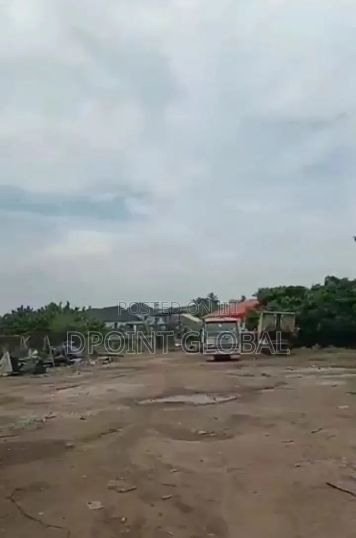 7578sqm ( 12 Plots) of Land Along Lagos -Abeokuta Express Way in Iyana Ipaja