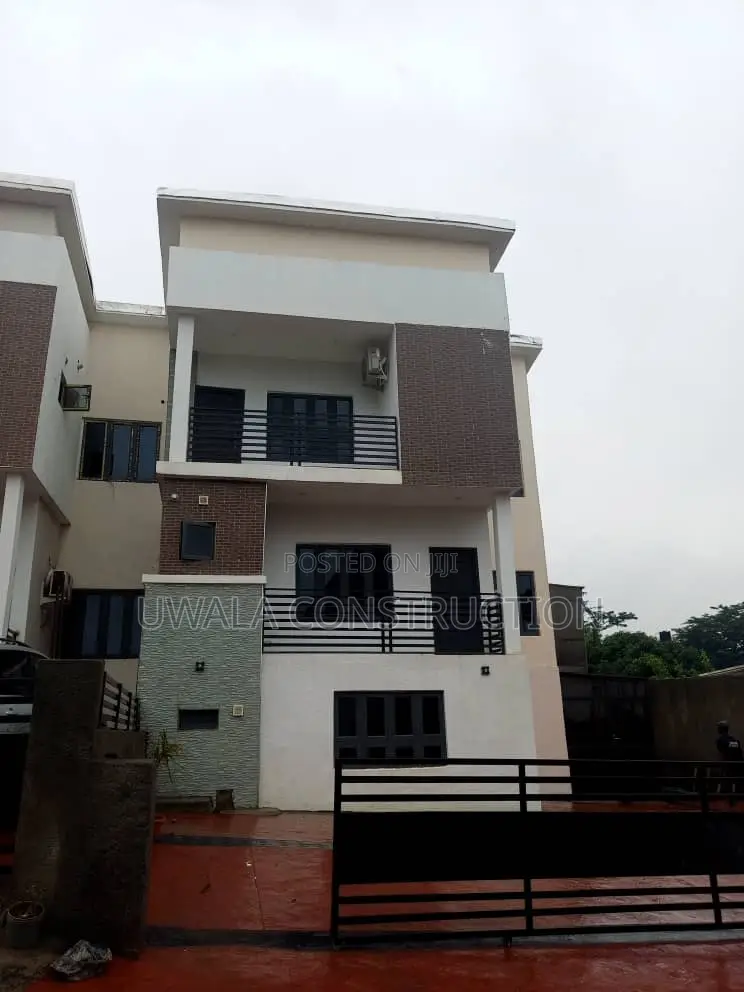 4bdrm Duplex in FHA for rent in FHA