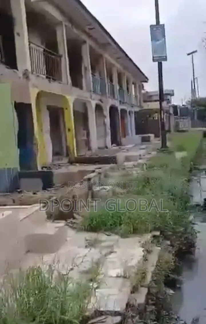 12bdrm Block of Flats in Not Estate, Akowonjo for sale in Akowonjo