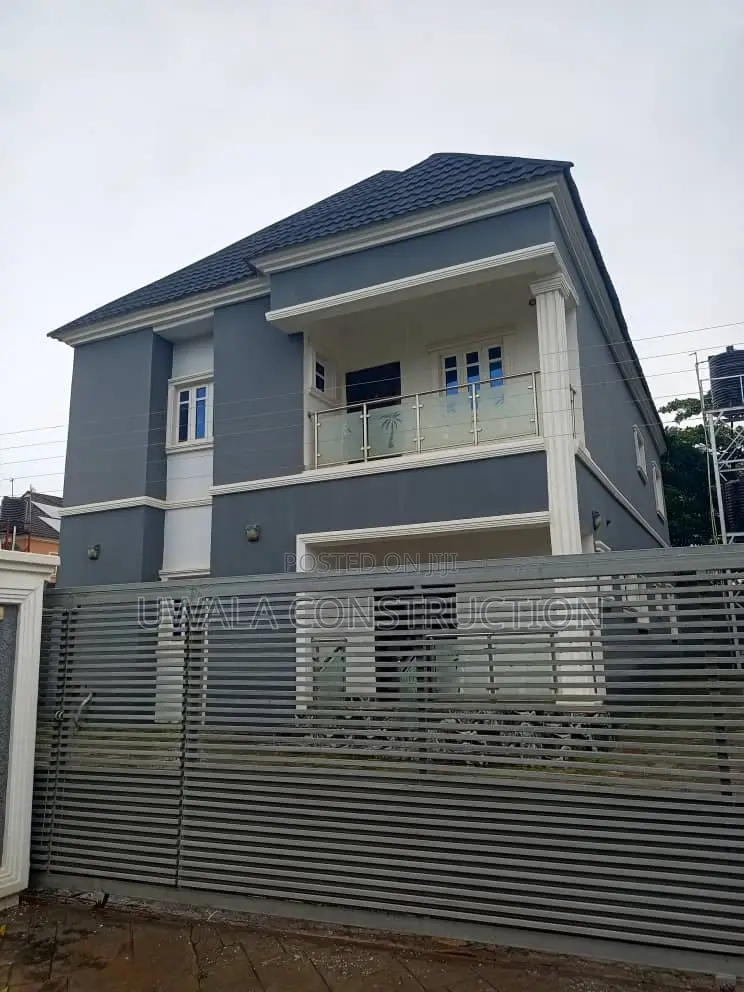 4bdrm Duplex in FHA for sale in FHA