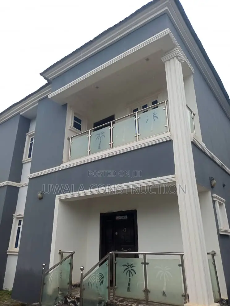 4bdrm Duplex in FHA for sale in FHA