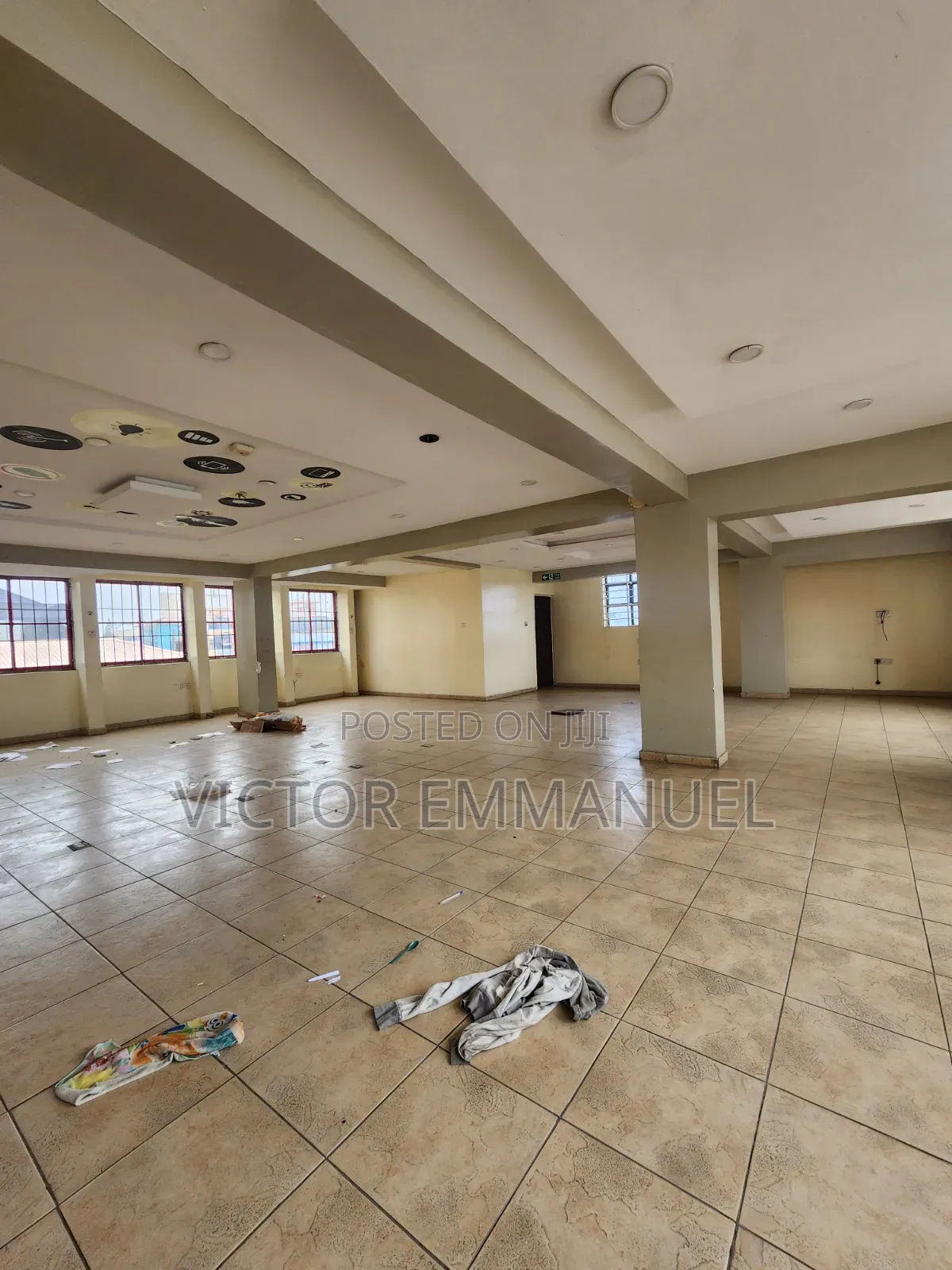 140sqm Open Plan Office Space Available on the Second Floor in Sabo / Yaba