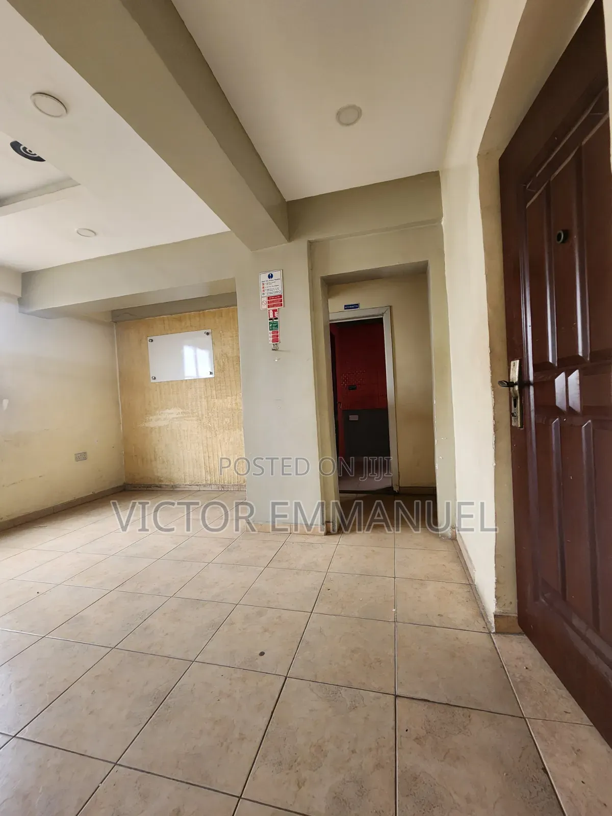140sqm Open Plan Office Space Available on the Second Floor in Sabo / Yaba