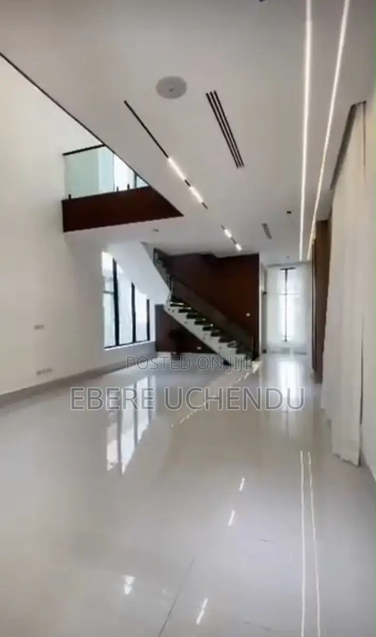 5bdrm Duplex in Orchid Lekki for sale in Lekki