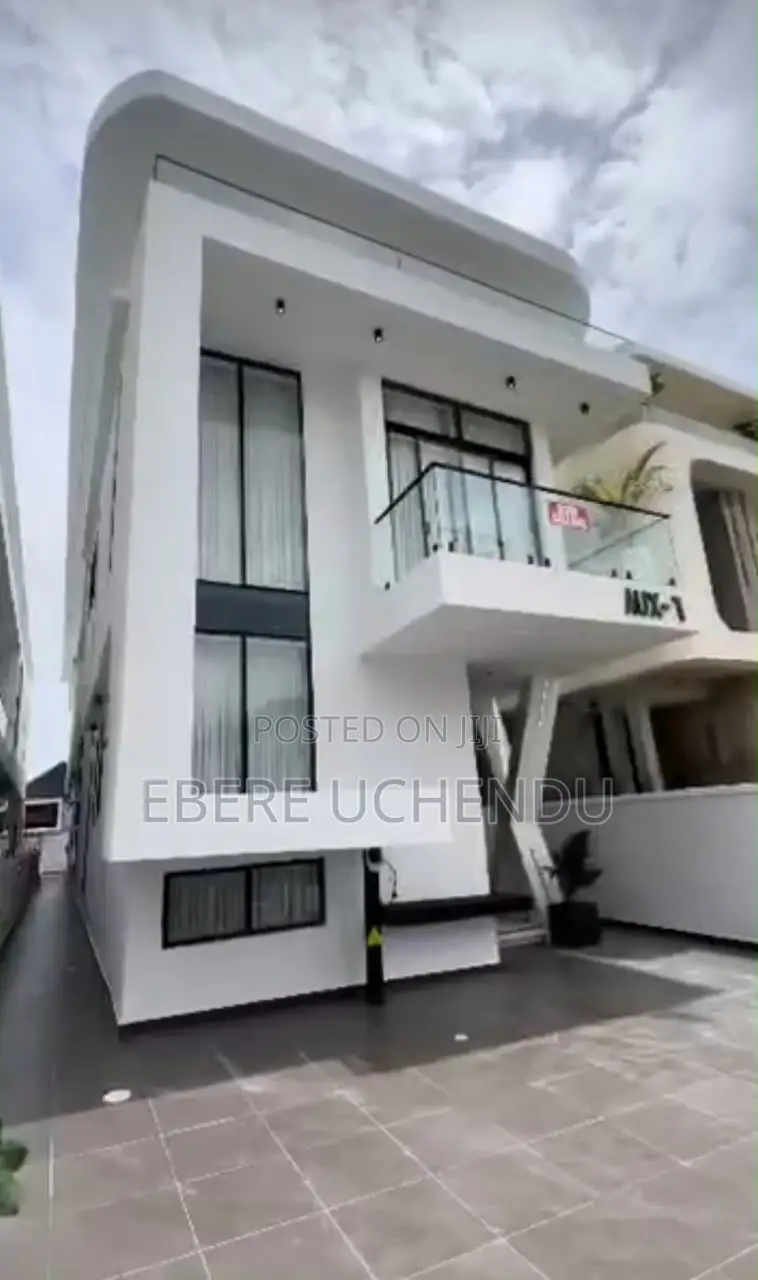 5bdrm Duplex in Orchid Lekki for sale in Lekki