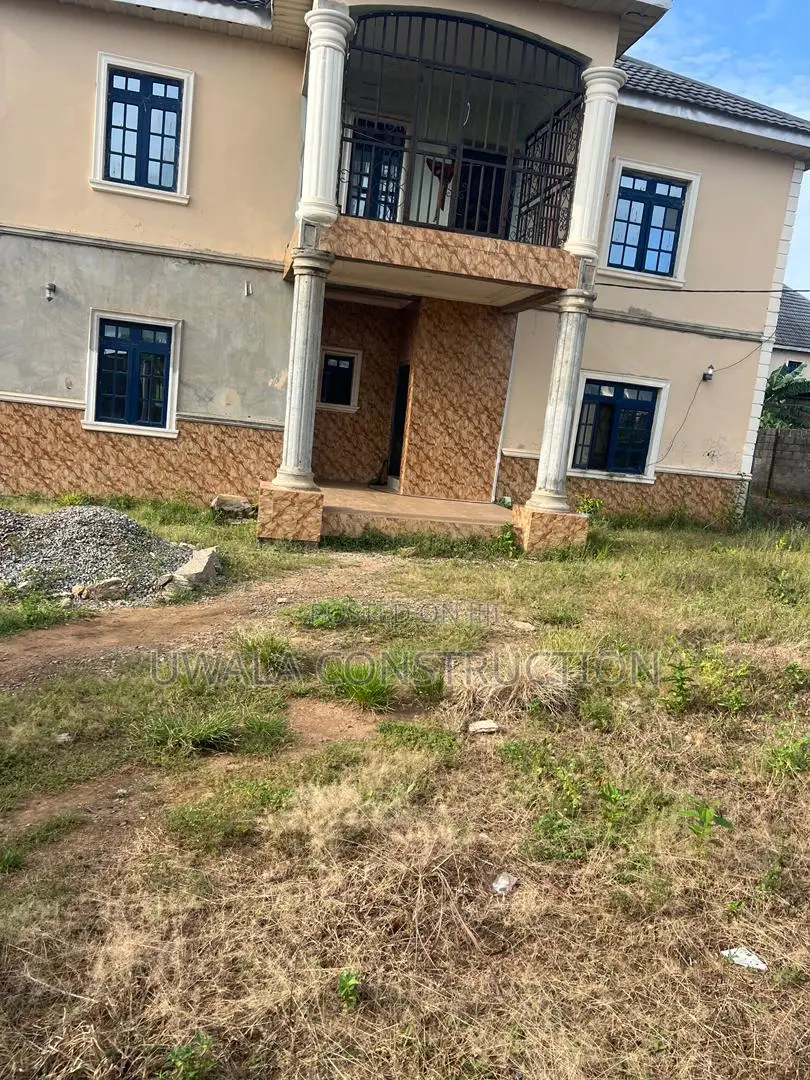 5bdrm Duplex in Orozo for sale in Orozo