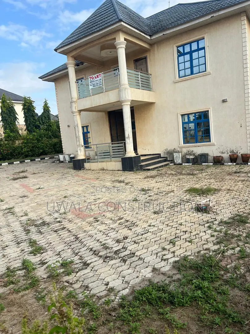 5bdrm Duplex in Orozo for rent in Orozo