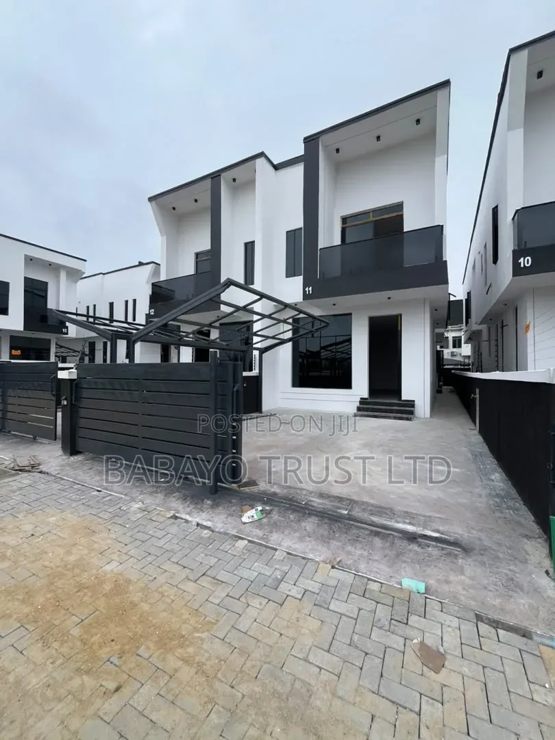 4bdrm Duplex in Orchid Estate, Lekki Phase 2 for sale in Lekki Phase 2
