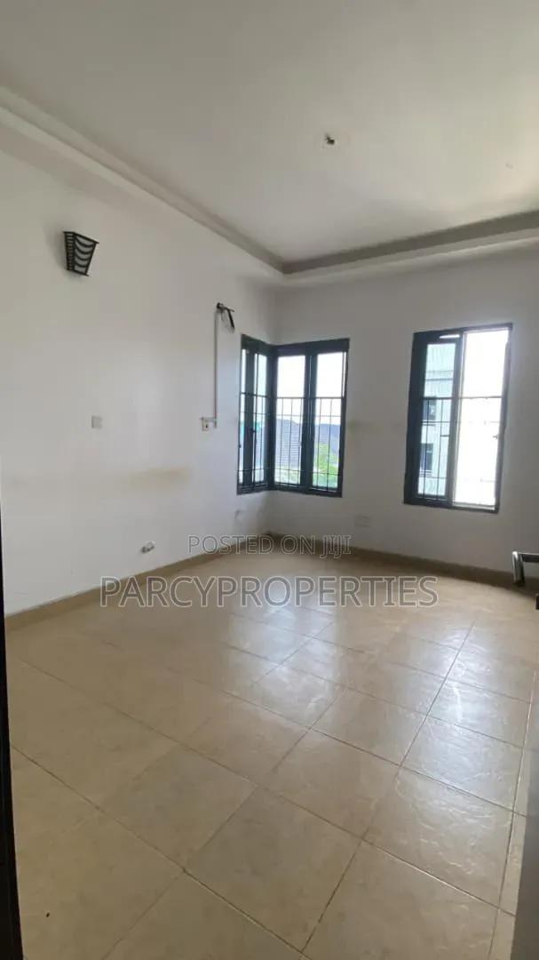 1bdrm Shared Apartment in Oral Estate, Chevron for rent in Chevron