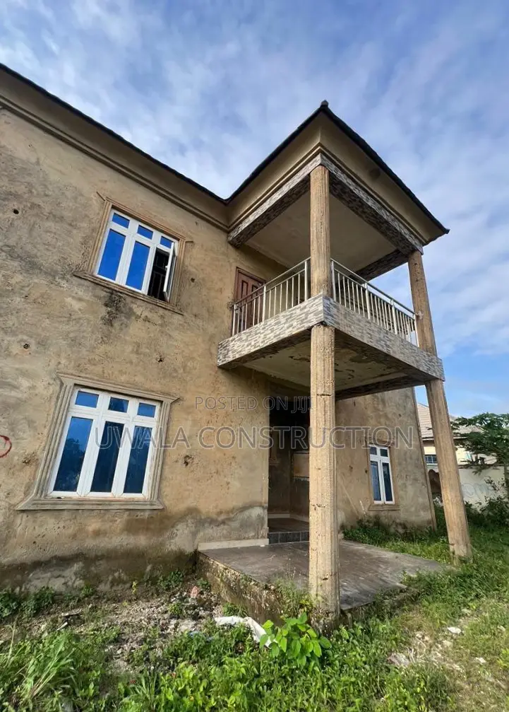 5bdrm Duplex in Orozo for sale in Orozo