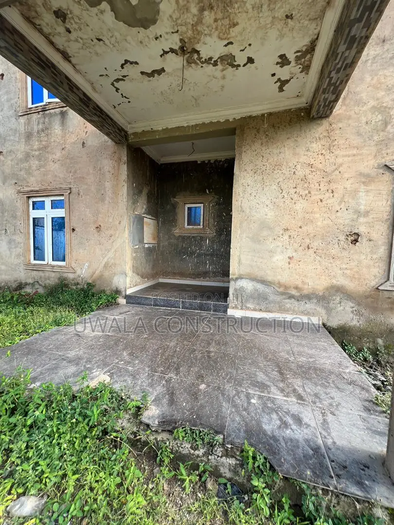 5bdrm Duplex in Orozo for sale in Orozo