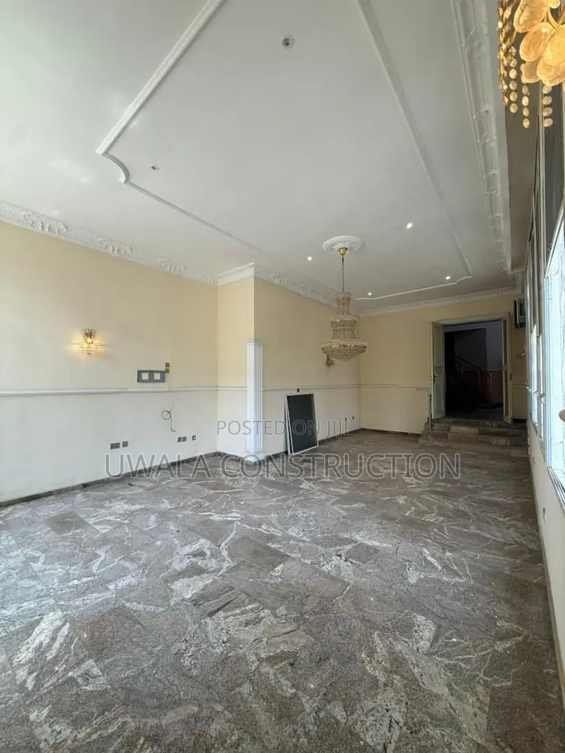 11bdrm Duplex in Guzape District for sale in Guzape District