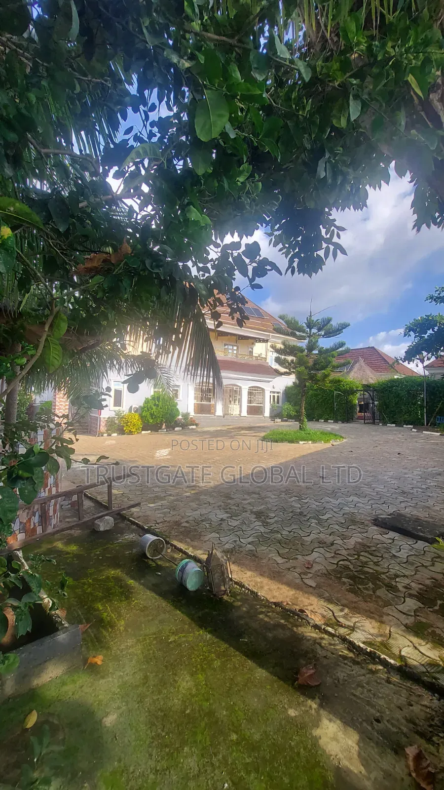 6bdrm Duplex in Broadview Estate, Idu Industrial for sale in Idu Industrial
