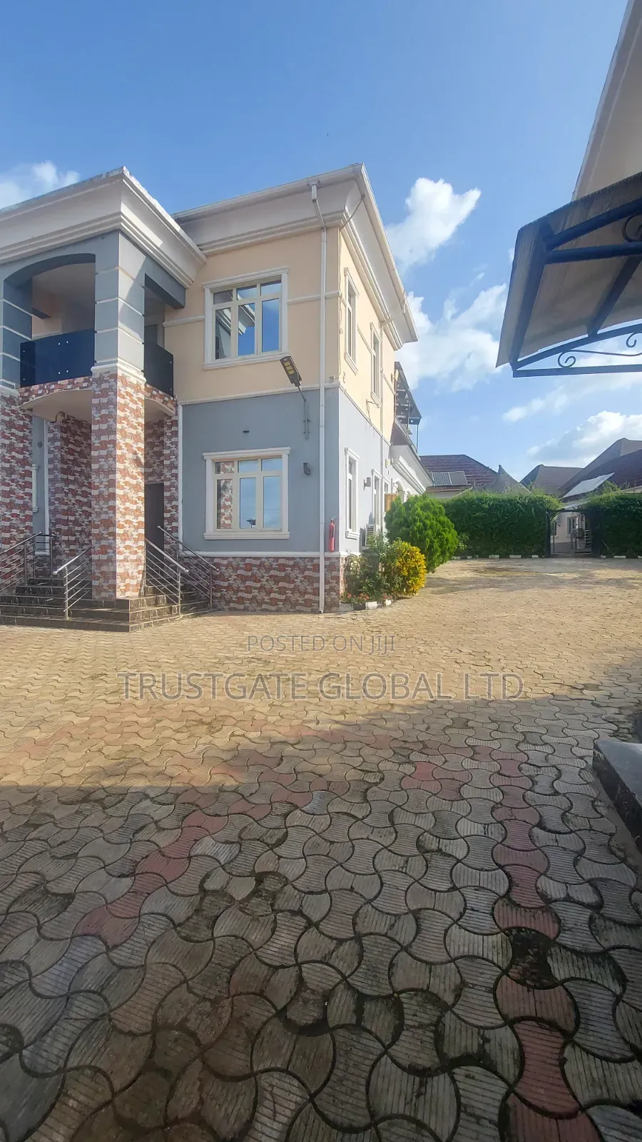 6bdrm Duplex in Broadview Estate, Idu Industrial for sale in Idu Industrial