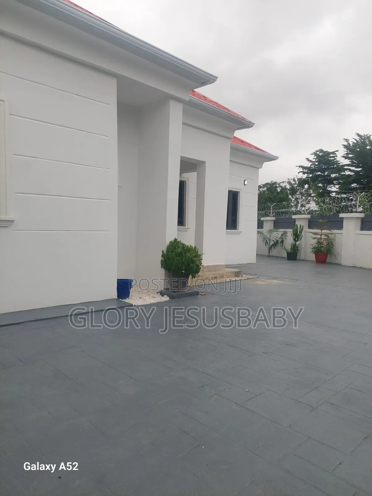 3bdrm Bungalow in Fort Royal Estate for sale in Sabon Lugbe